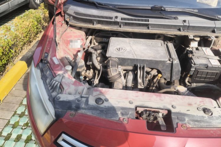 Used Brilliance H230 2012 1.5L Manual Comfort Edition Engine Bay Right