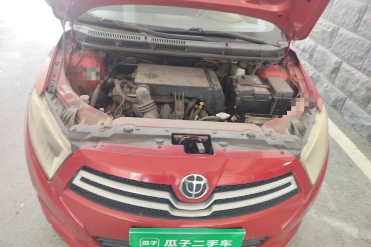Used Brilliance H230 2012 1.5L AMT Sunroof Version Engine Bay