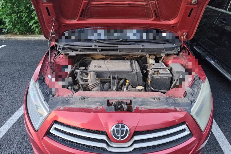 Used Brilliance H230 2012 1.5L Manual Comfort Edition Engine Bay