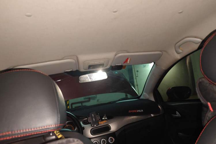 Used Brilliance H230 2012 1.5L Manual Comfort Edition Headliner