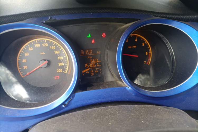 Used Brilliance H230 2012 1.5L Manual Elite Edition Odometer Close Up