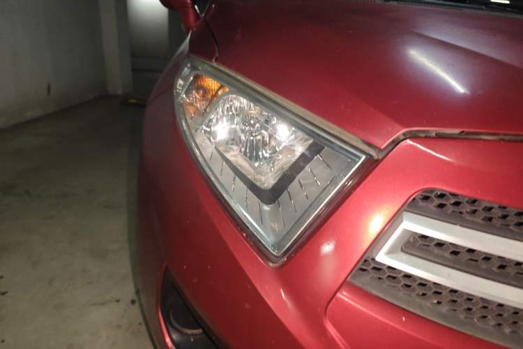 Used Brilliance H230 2012 1.5L Manual Comfort Edition Right Front Headlight