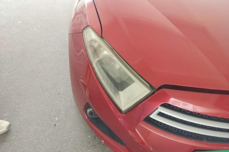 Used Brilliance H230 2012 1.5L AMT Sunroof Version Right Front Headlight