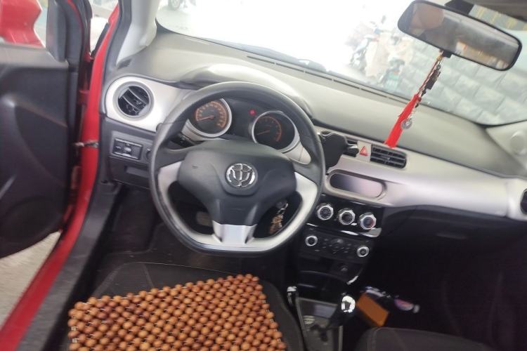 Used Brilliance H230 2012 1.5L AMT Sunroof Version Steering Wheel