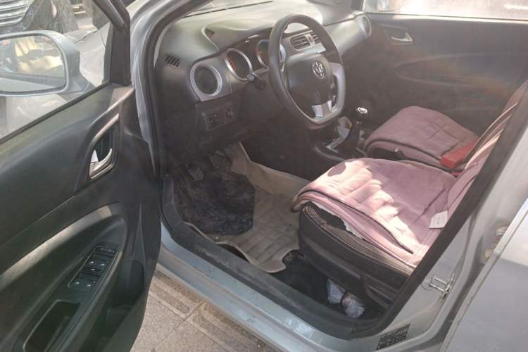 Used Brilliance H230 2012 1.5L Manual Comfort Edition Driver Seat