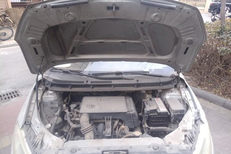 Used Brilliance H230 2012 1.5L Manual Comfort Edition Engine Bay