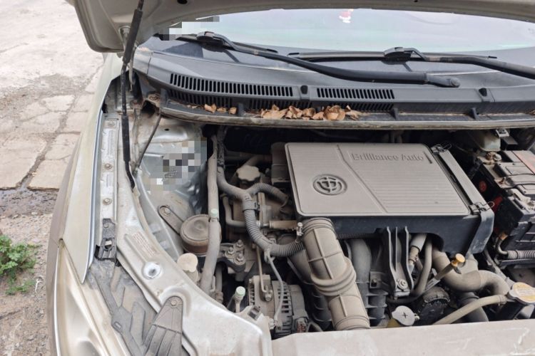 Used Brilliance H230 2012 1.5L Manual Elite Edition Engine Bay Right