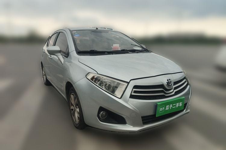 Used Brilliance H230 2012 1.5L Manual Elite Edition Front Right 45 Deg