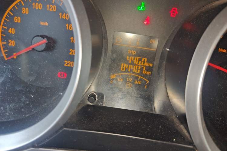 Used Brilliance H230 2012 1.5L Manual Comfort Edition Odometer Close Up