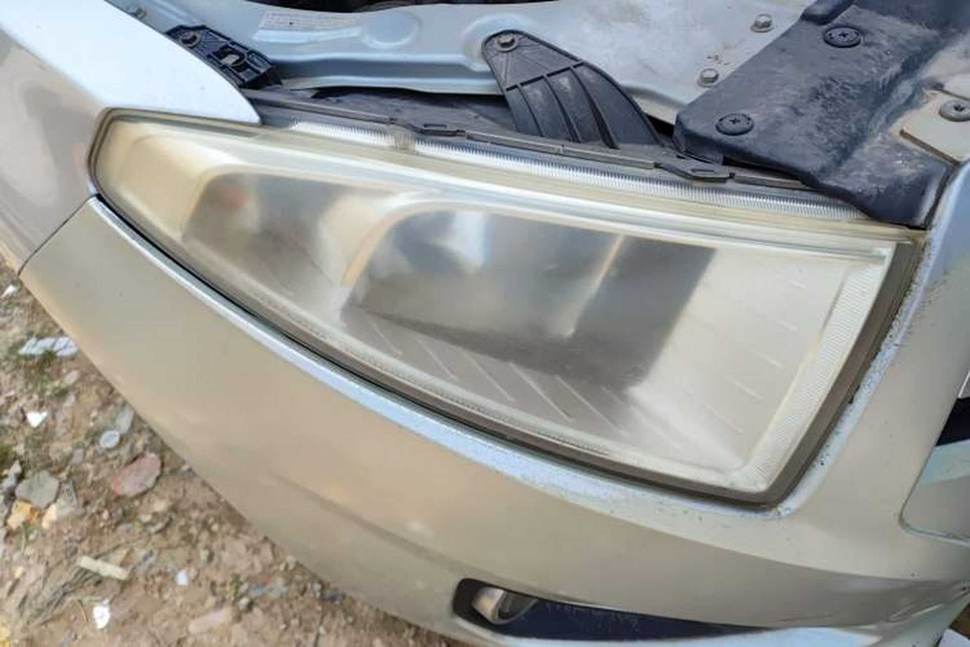 Used Brilliance H230 2012 1.5L AMT Sunroof Version Right Front Headlight