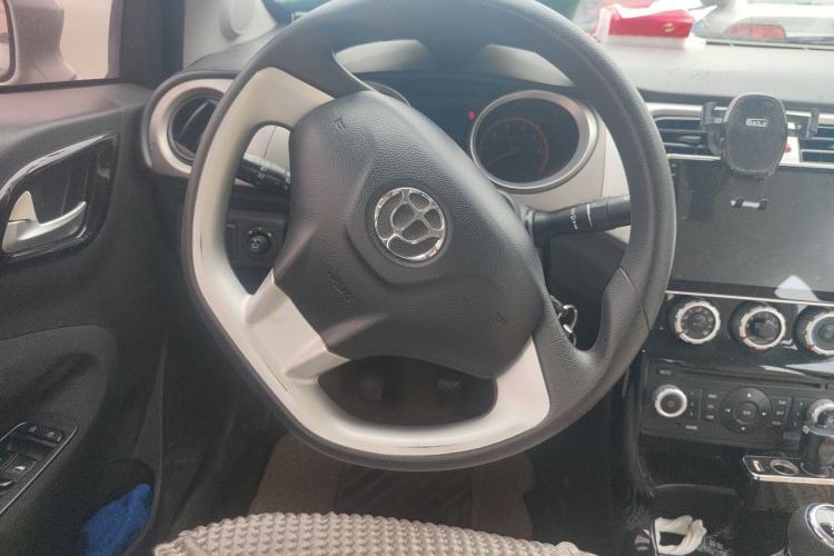 Used Brilliance H230 2012 1.5L Manual Elite Edition Steering Wheel