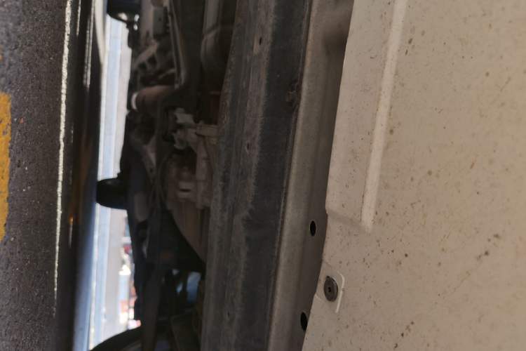 Used Brilliance H230 2012 1.5L AMT Sunroof Version Chassis Front