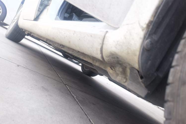 Used Brilliance H230 2012 1.5L Manual Elite Edition Chassis Front Right