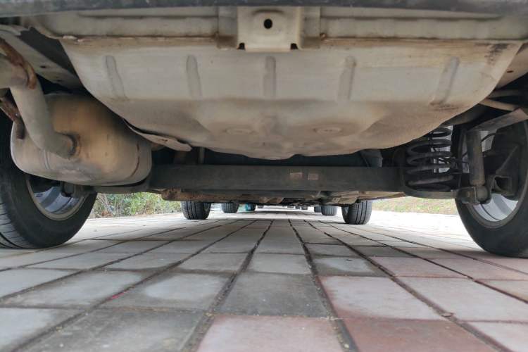 Used Brilliance H230 2012 1.5L Manual Comfort Edition Chassis Rear