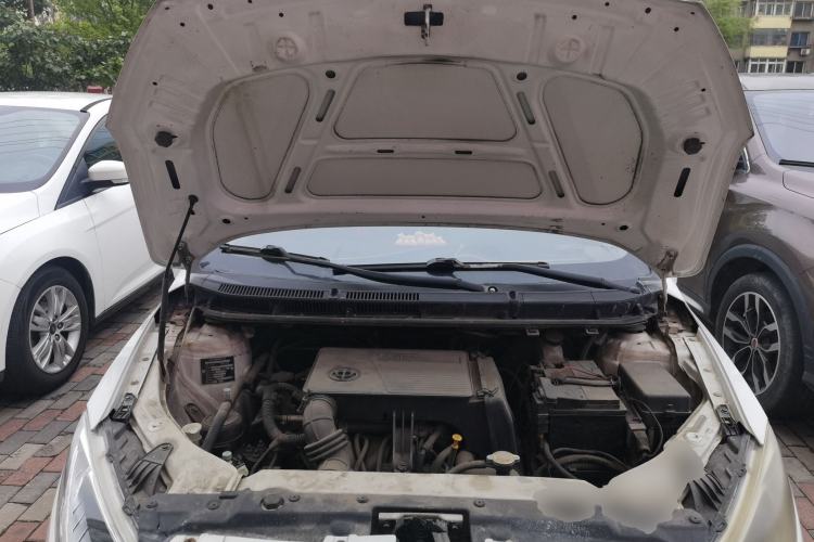 Used Brilliance H230 2012 1.5L Manual Elite Edition Engine Bay