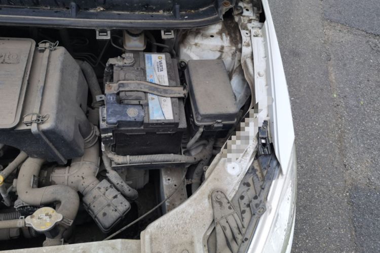 Used Brilliance H230 2012 1.5L Manual Comfort Edition Engine Bay Left