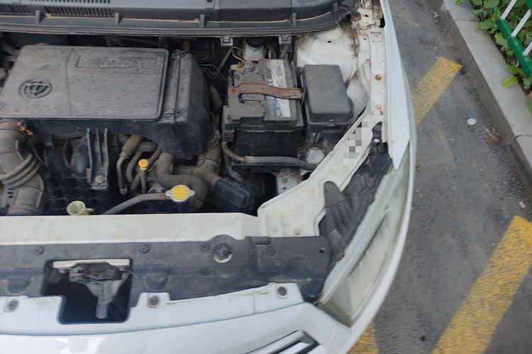 Used Brilliance H230 2012 1.5L Manual Comfort Edition Engine Bay Left