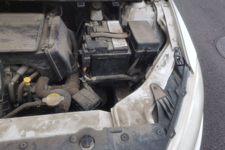 Used Brilliance H230 2012 1.5L Manual Comfort Edition Engine Bay Left