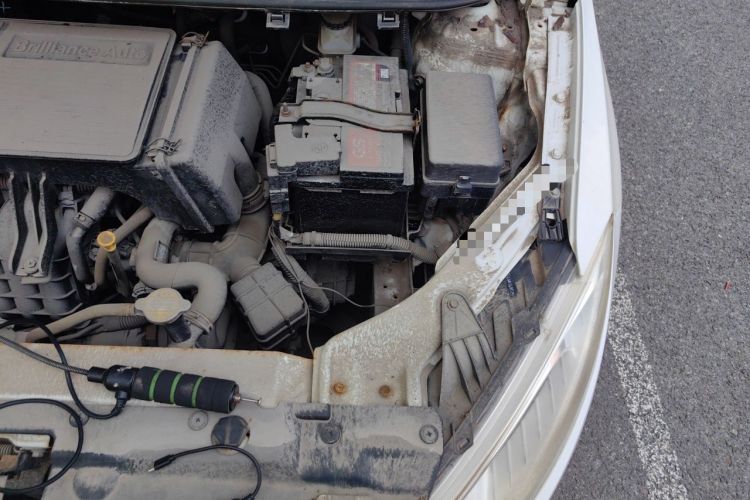 Used Brilliance H230 2012 1.5L Manual Comfort Edition Engine Bay Left