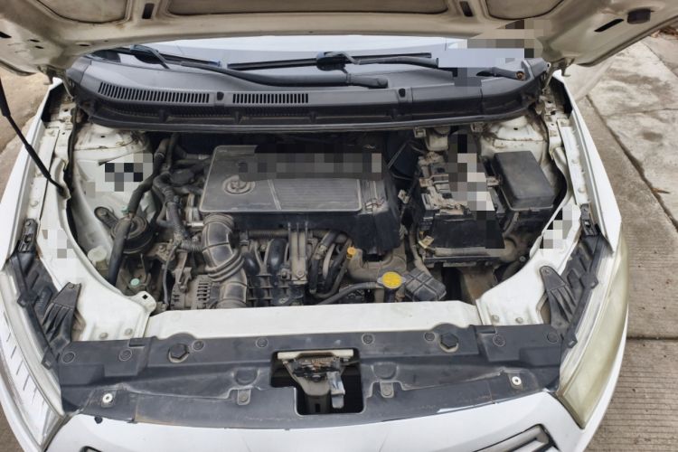 Used Brilliance H230 2012 1.5L Manual Elite Edition Engine Bay