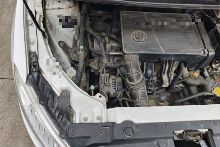 Used Brilliance H230 2012 1.5L Manual Elite Edition Engine Bay Right