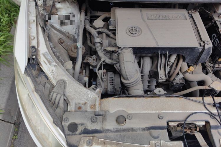 Used Brilliance H230 2012 1.5L Manual Comfort Edition Engine Bay Right