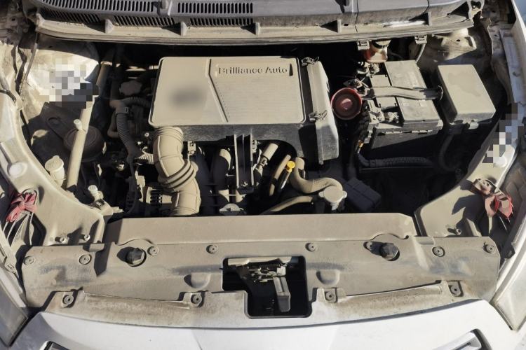 Used Brilliance H230 2012 1.5L Manual Comfort Edition Engine Bay