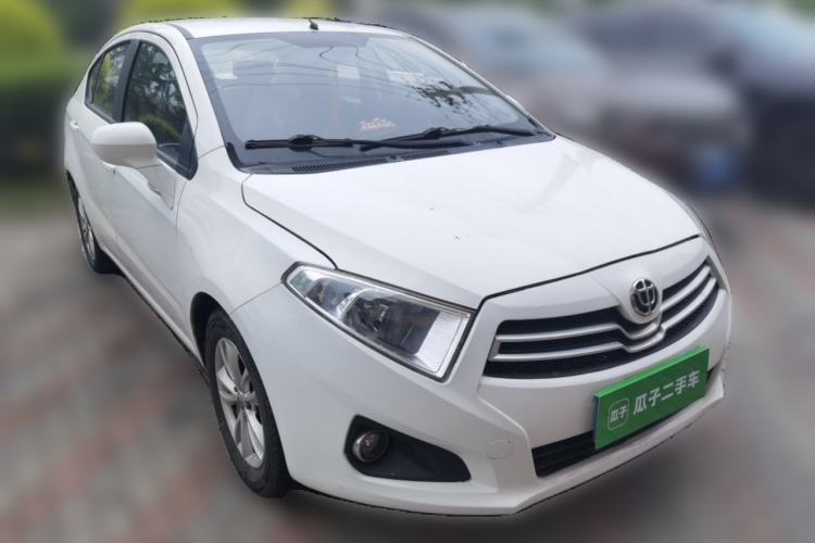 Used Brilliance H230 2012 1.5L Manual Elite Edition Front Right 45 Deg