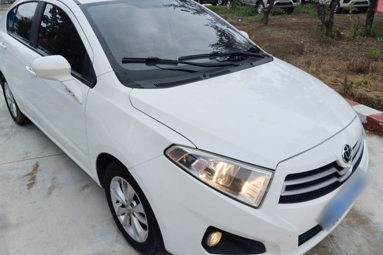 Used Brilliance H230 2012 1.5L Manual Elite Edition Front Right 45 Deg