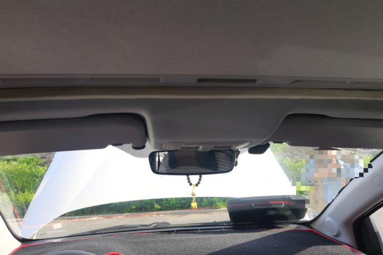 Used Brilliance H230 2012 1.5L AMT Sunroof Version Headliner