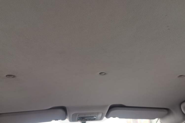 Used Brilliance H230 2012 1.5L Manual Elite Edition Headliner