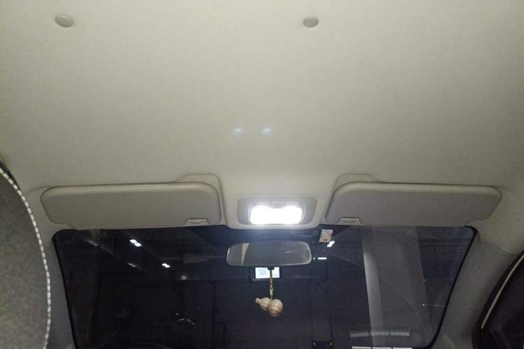 Used Brilliance H230 2012 1.5L Manual Comfort Edition Headliner