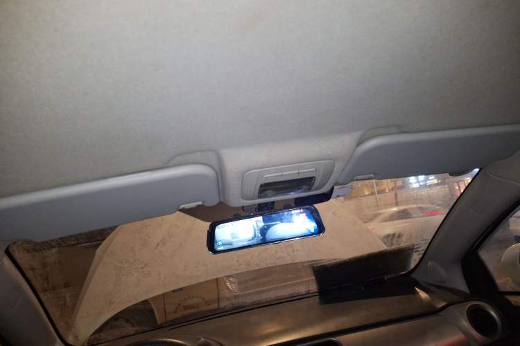 Used Brilliance H230 2012 1.5L Manual Comfort Edition Headliner