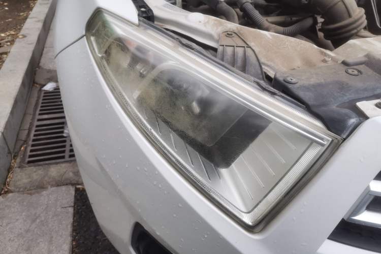 Used Brilliance H230 2012 1.5L Manual Comfort Edition Right Front Headlight
