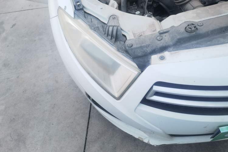 Used Brilliance H230 2012 1.5L Manual Elite Edition Right Front Headlight