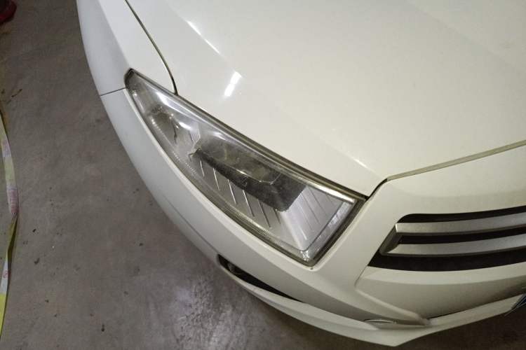 Used Brilliance H230 2012 1.5L Manual Comfort Edition Right Front Headlight