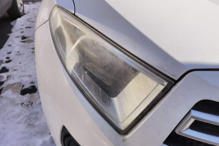 Used Brilliance H230 2012 1.5L Manual Comfort Edition Right Front Headlight