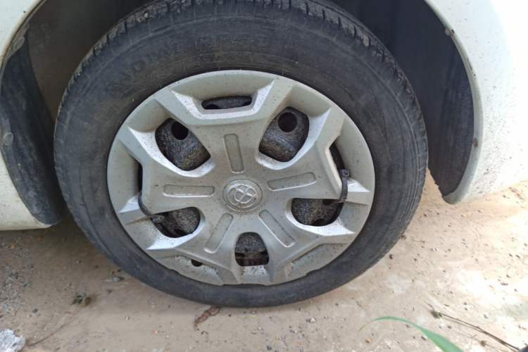 Used Brilliance H230 2012 1.5L Manual Comfort Edition Right Front Wheel Hub
