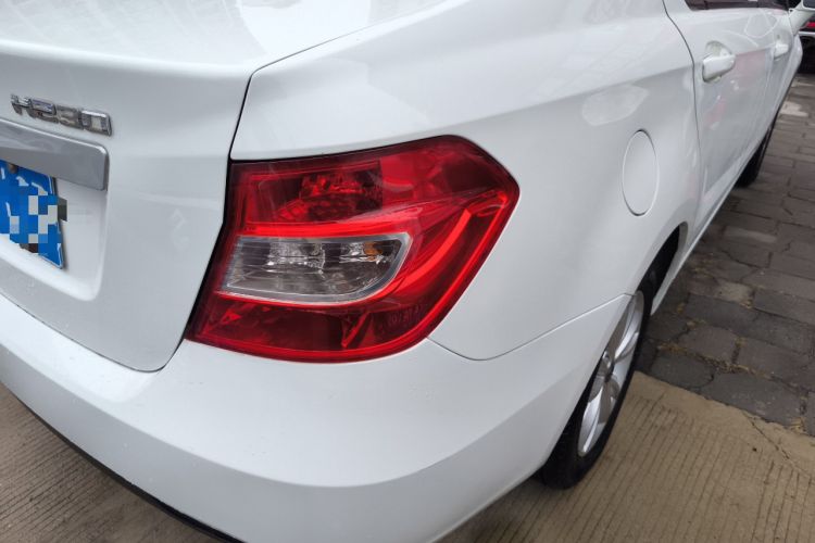 Used Brilliance H230 2012 1.5L Manual Comfort Edition Right Rear Taillight