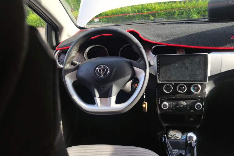 Used Brilliance H230 2012 1.5L AMT Sunroof Version Steering Wheel