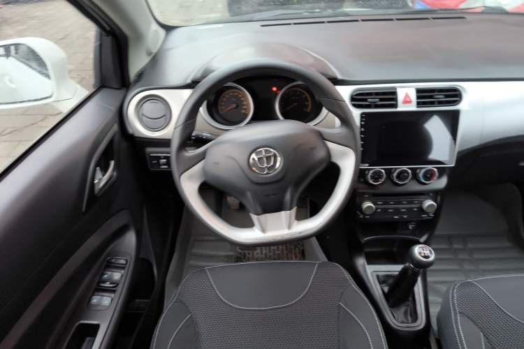 Used Brilliance H230 2012 1.5L Manual Comfort Edition Steering Wheel