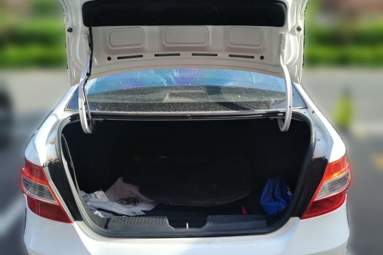 Used Brilliance H230 2012 1.5L AMT Sunroof Version Trunk