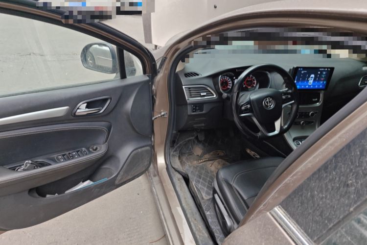 Used Brilliance H3 2017 1.5L Manual Luxury Model Driver Seat