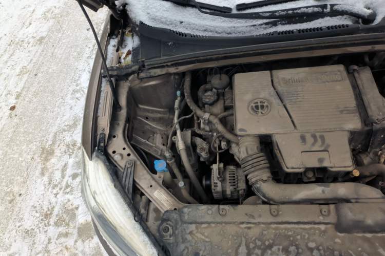 Used Brilliance H3 2017 1.5L Manual Elite Model Engine Bay Right