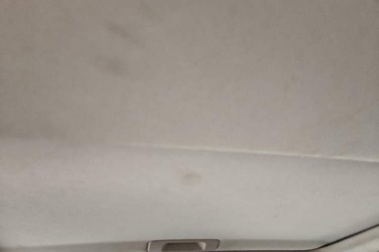 Used Brilliance H3 2017 1.5L Manual Luxury Model Headliner