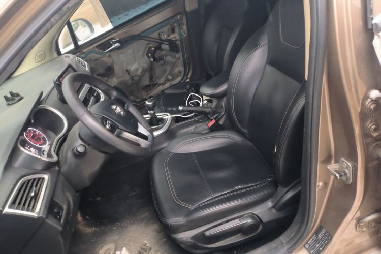Used Brilliance H3 2017 1.5L Manual Elite Model Left Front Seat