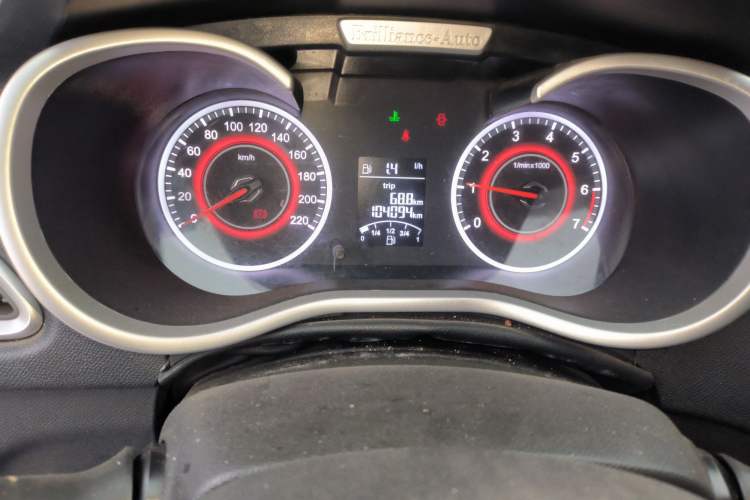 Used Brilliance H3 2017 1.5L Manual Elite Model Odometer Close Up