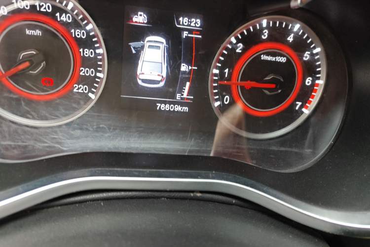 Used Brilliance H3 2017 1.5L Manual Luxury Model Odometer Close Up