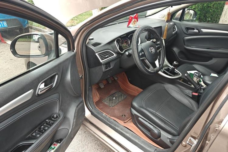 Used Brilliance H3 2017 1.5L Manual Luxury Model Driver Seat