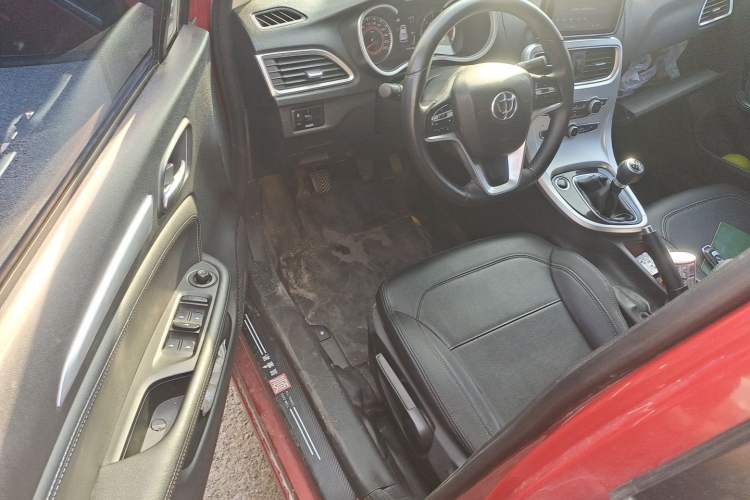 Used Brilliance H3 2017 1.5L Manual Luxury Model Driver Seat